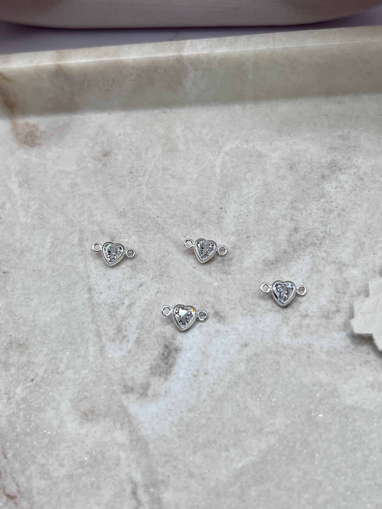*NEW STYLE* 4mm Sterling Silver Zircon Heart Bezel Connector