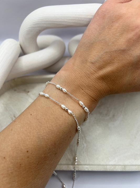 *NEW*Sterling Silver Luxe Chain with Freshwater Pearls (silver beads)