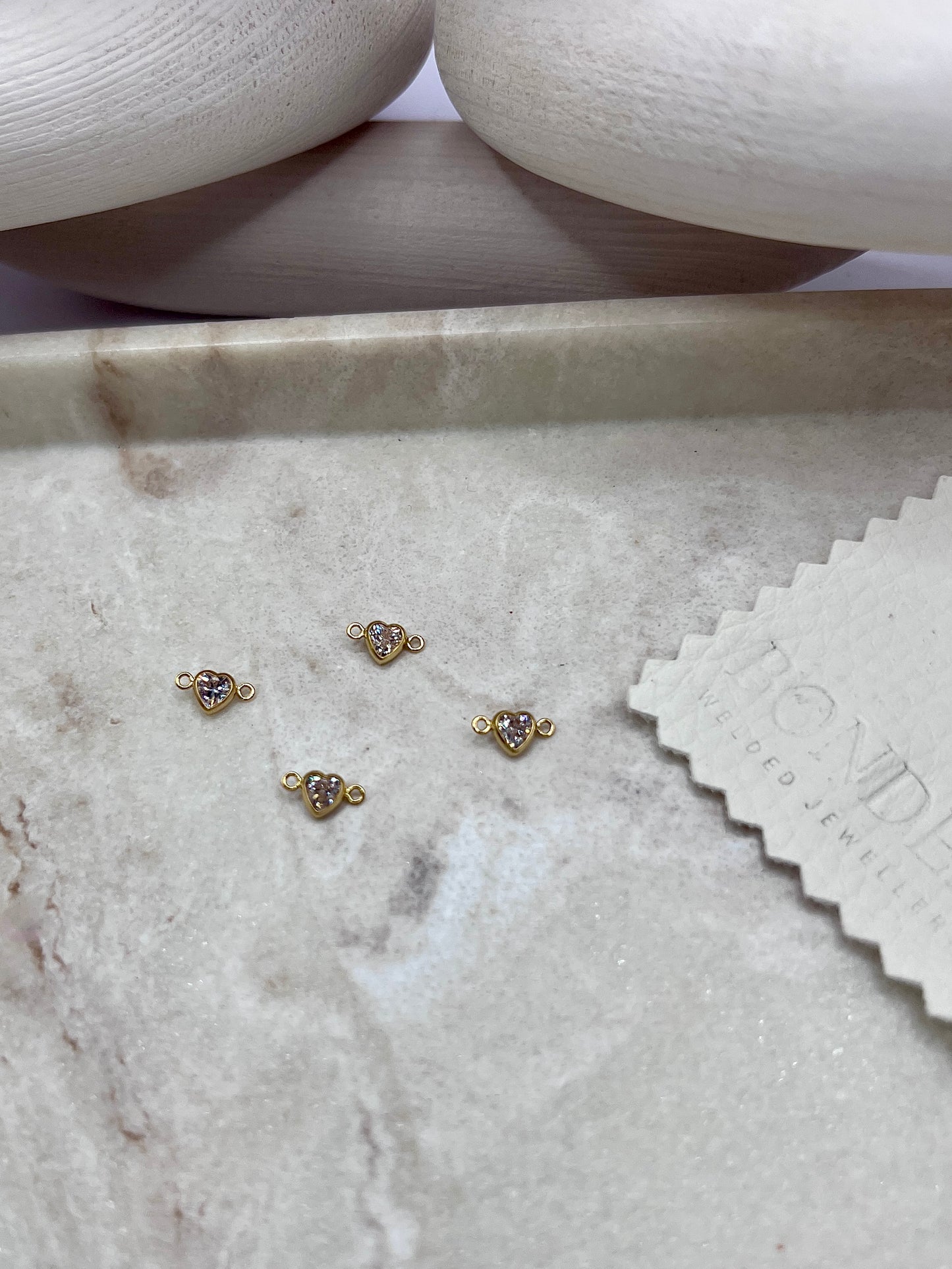 *NEW STYLE* 4mm Gold Filled Zircon Heart Bezel Connector